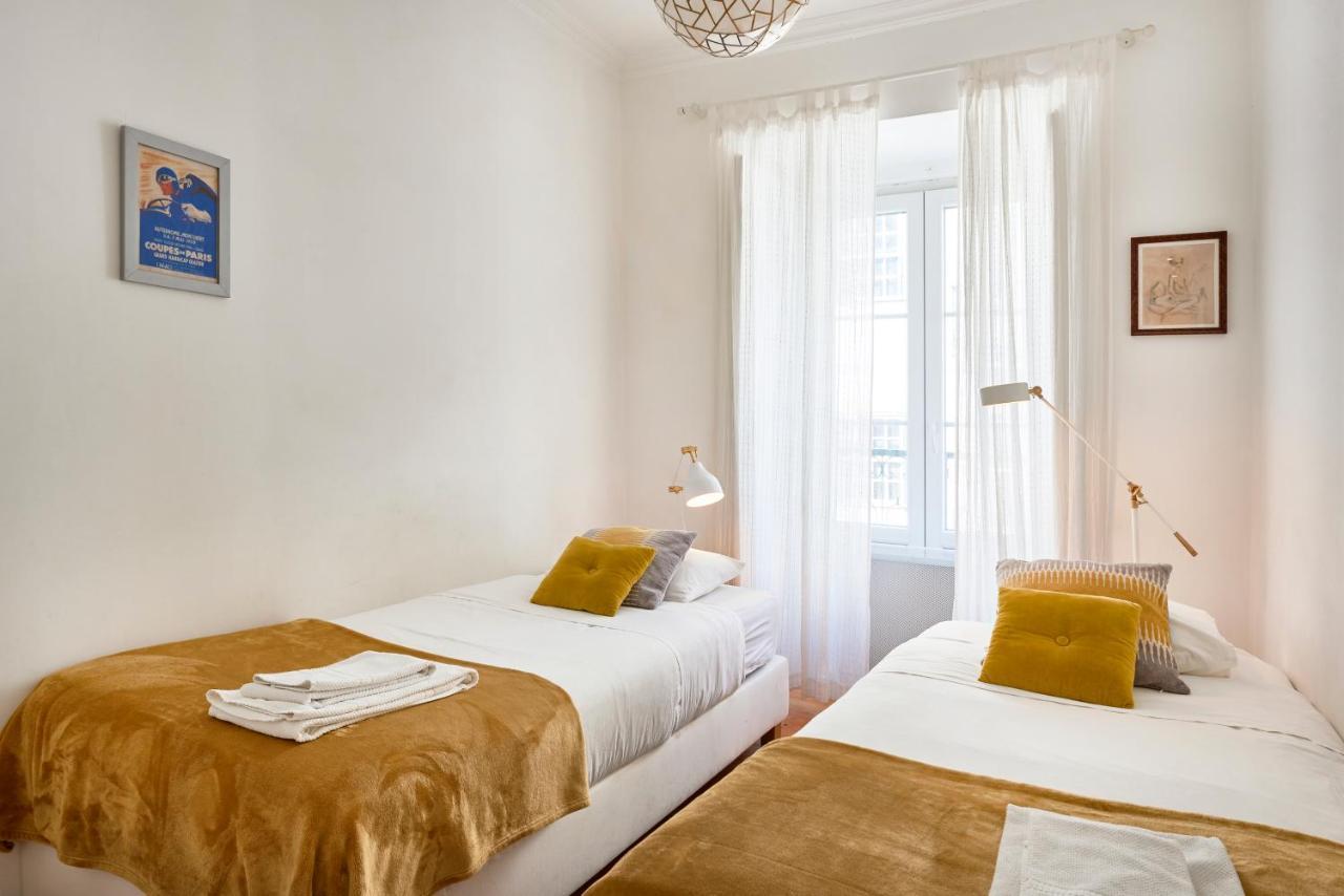 Spacious Bairro Alto Apartment With Courtyard, By Timecooler Lisboa Kültér fotó