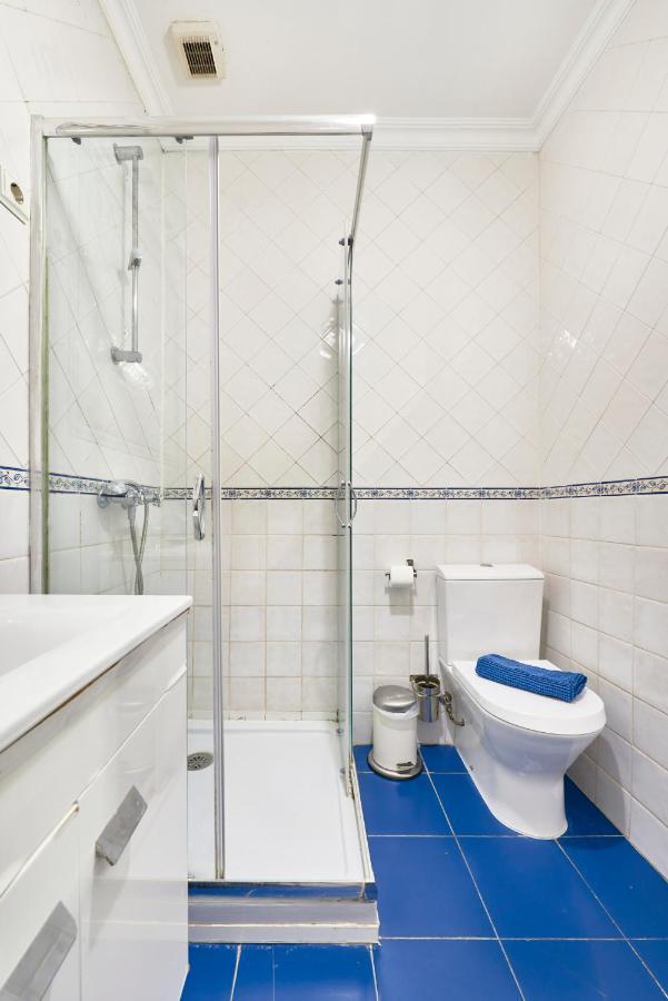 Spacious Bairro Alto Apartment With Courtyard, By Timecooler Lisboa Kültér fotó