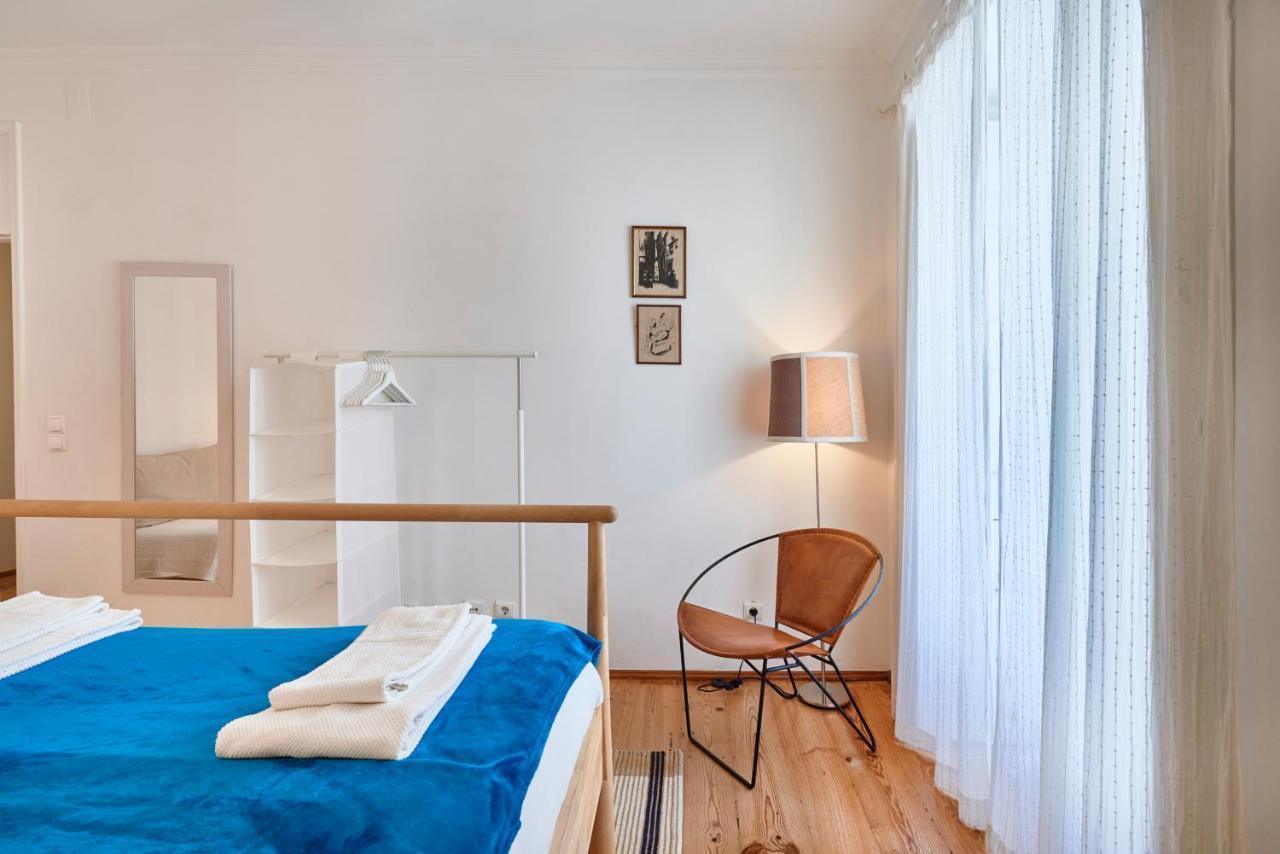 Spacious Bairro Alto Apartment With Courtyard, By Timecooler Lisboa Kültér fotó