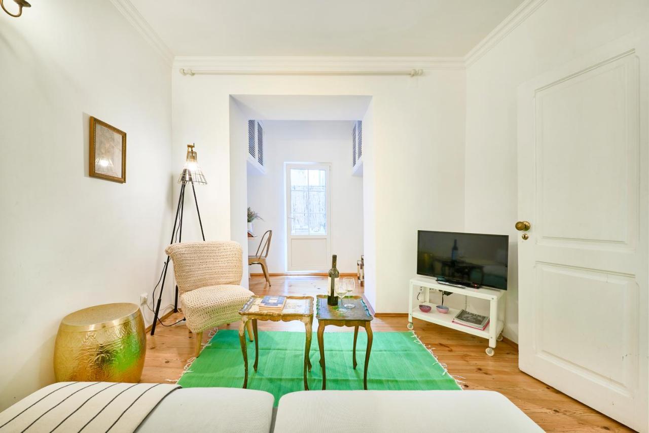Spacious Bairro Alto Apartment With Courtyard, By Timecooler Lisboa Kültér fotó